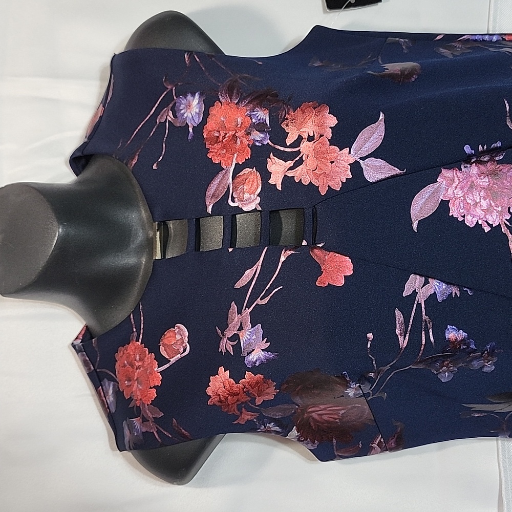 Navy Floral  Dress - Picture 5 of 16
